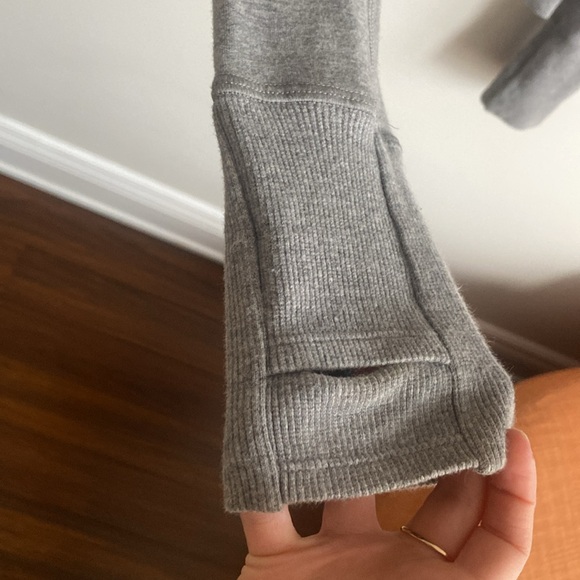 Lululemon grey sweatshirt - Picture 3 of 6